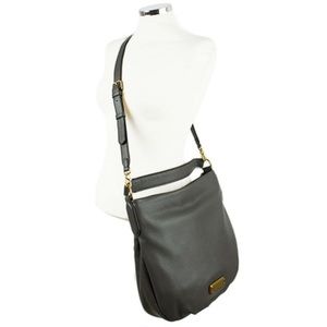 Marc by Marc Jacobs New Q Hillier Hobo in Black